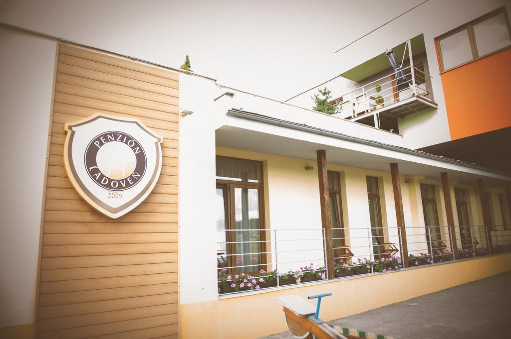 Penzión Ľadoveň Martin Exterior foto
